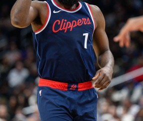 九游体育- 哈登连续三场比赛得分超过突破纪录,fpx挑战极限是多少 