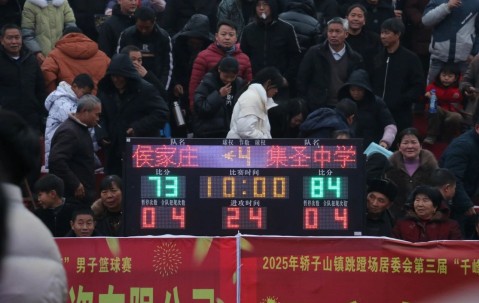 九游-包含Karsa迎来十五赛季出色发挥，G2观众热烈欢呼！比赛高潮迭起的词条