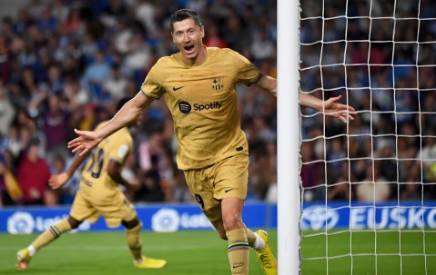 九游-关于莱万多夫斯基在TL比赛中惊险取胜，战术调整引发热议！的信息