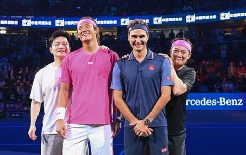 九游娱乐-费德勒意外战胜切尔西，重返赛场引爆全场！