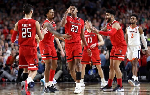 九游-包含浓眉哥爆冷击败德国队，精彩发挥引爆全场！的词条